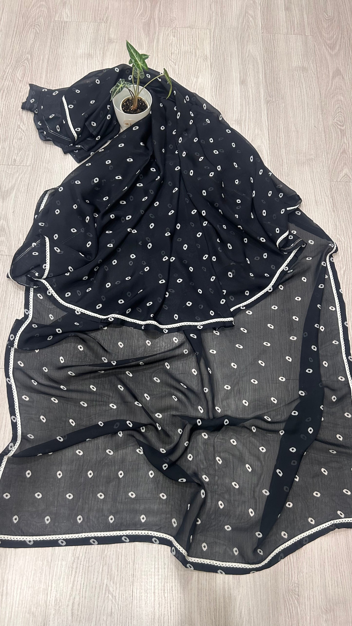 BLACK GEORGETTE BANDHINI SAREE