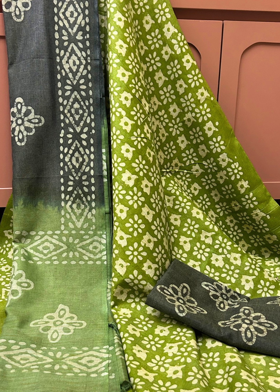 BATIK PRINTED COTTON SUIT MATERIAL