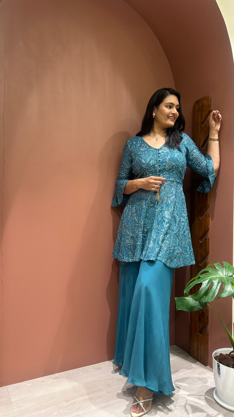 pemplum style short kurti plazo set