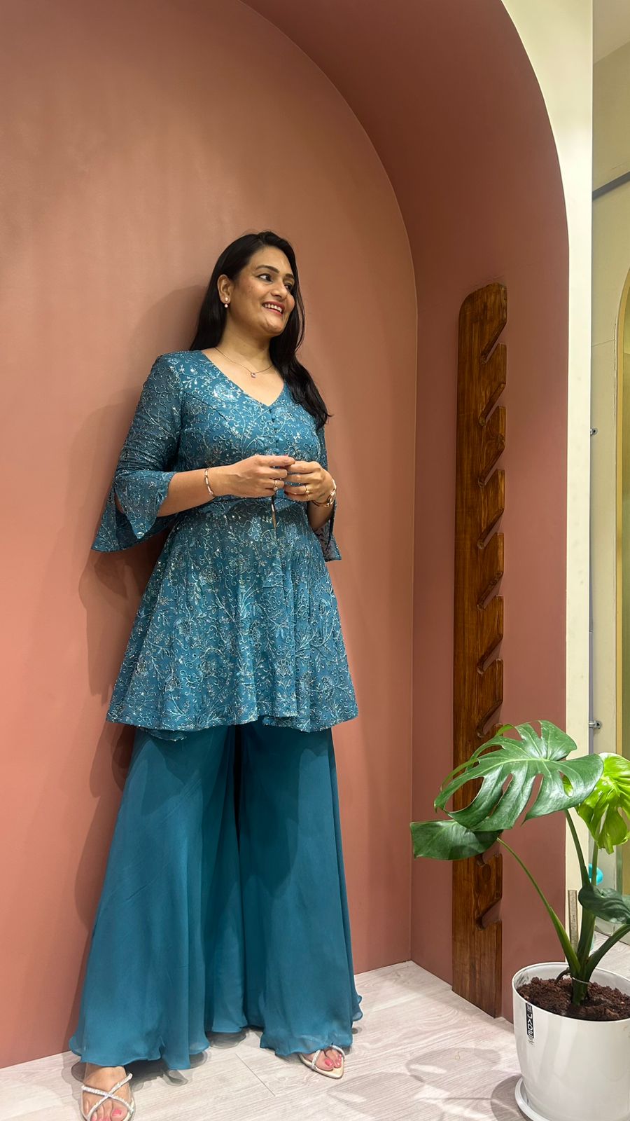 pemplum style short kurti plazo set